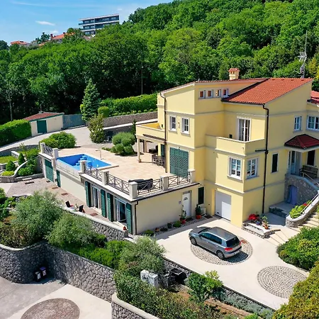 Suzi Apartament